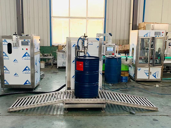 半自動200L稱重灌裝機(jī)