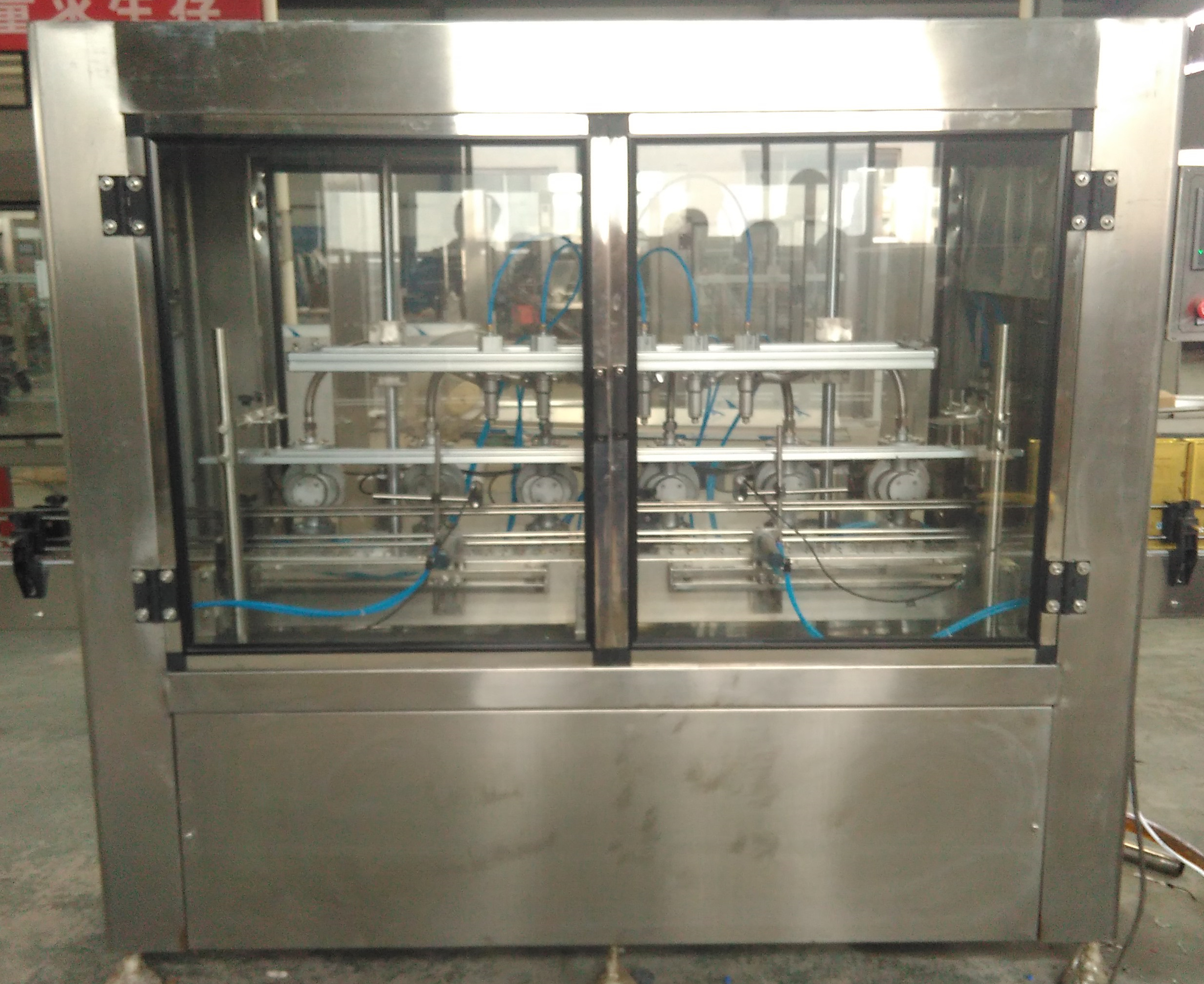 全自動6頭食用油灌裝機(jī)