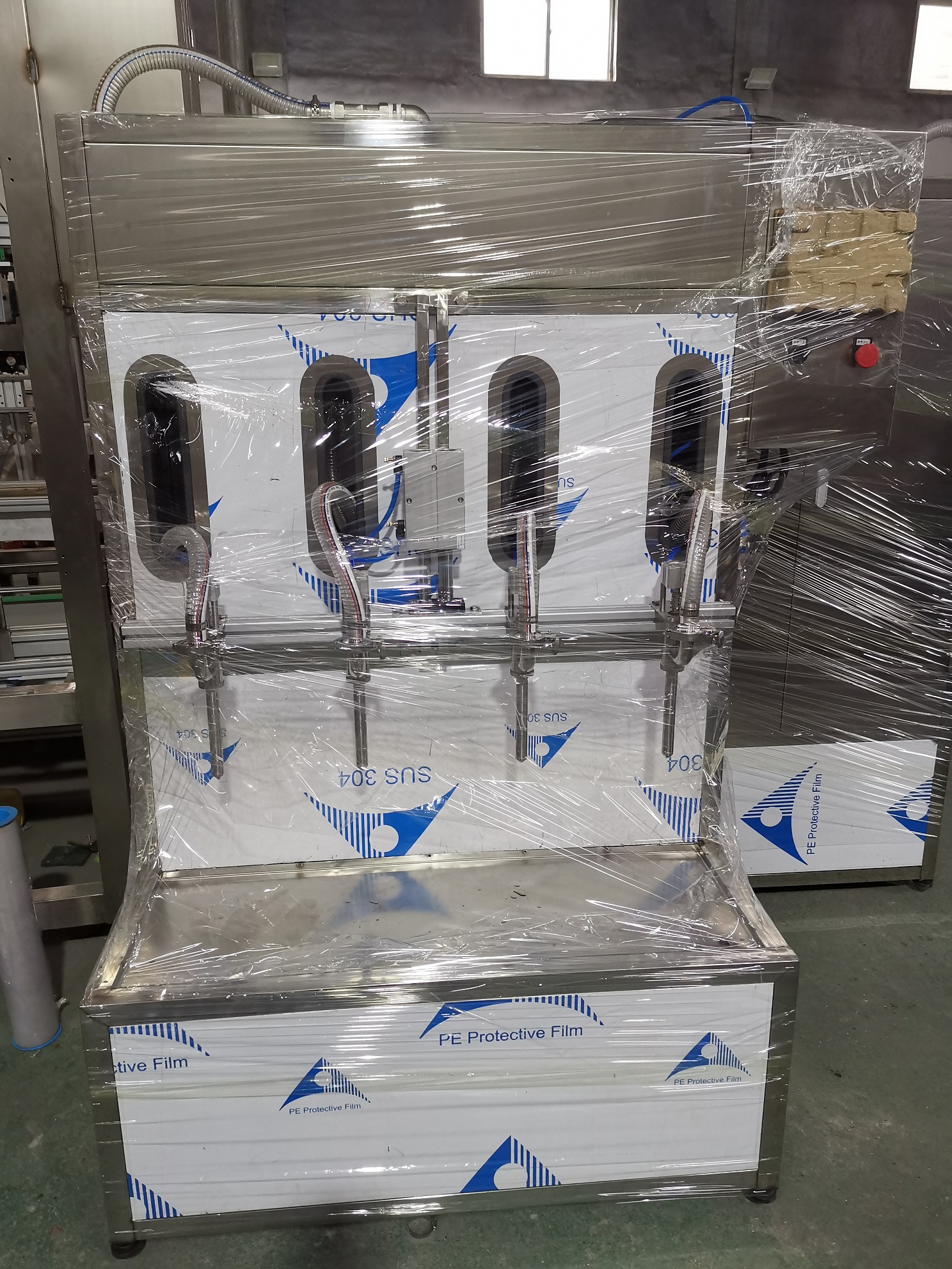 4頭半自動灌裝機(jī)